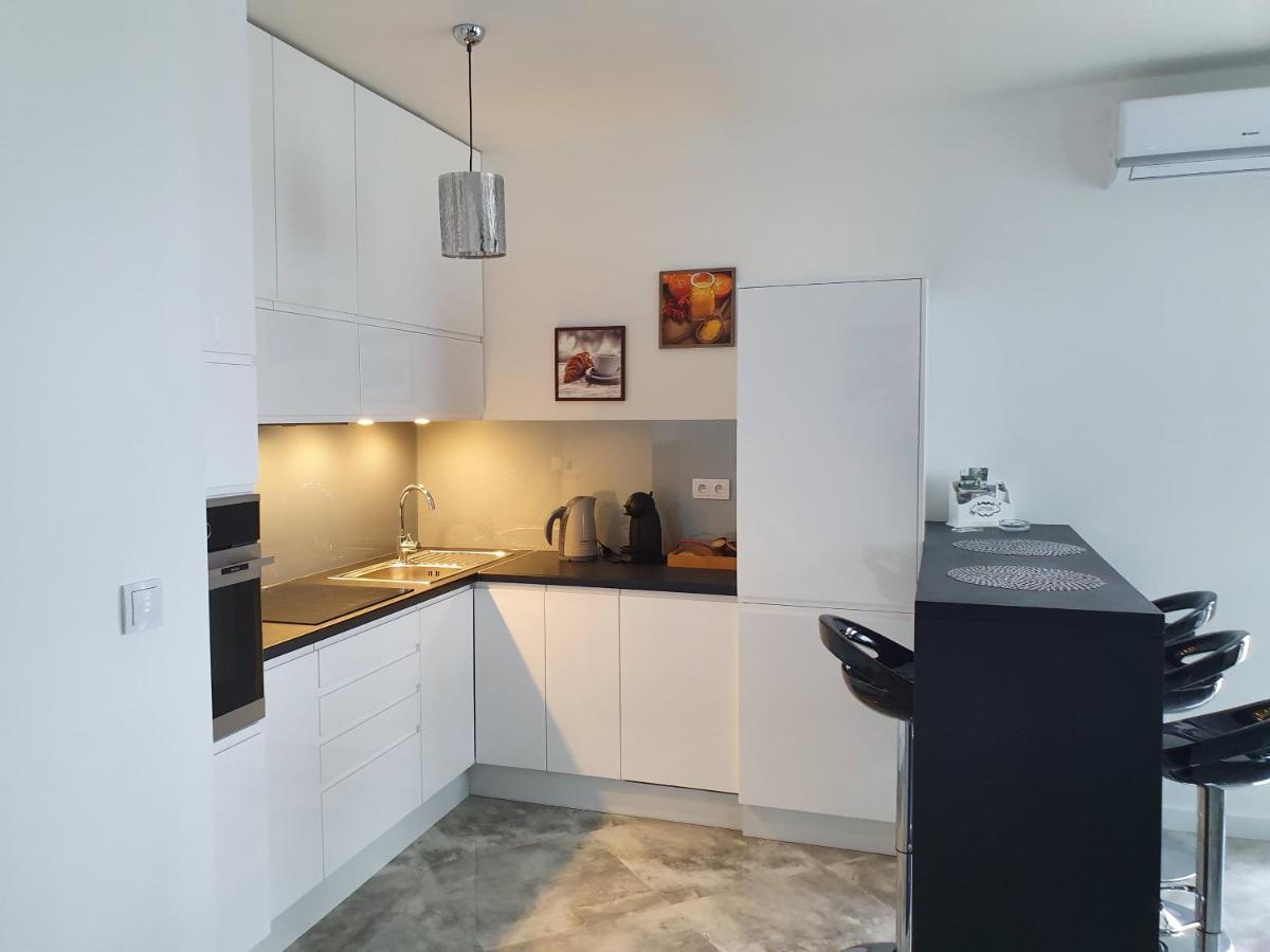 Apartament Na Lazurowej Varşovia Exterior foto